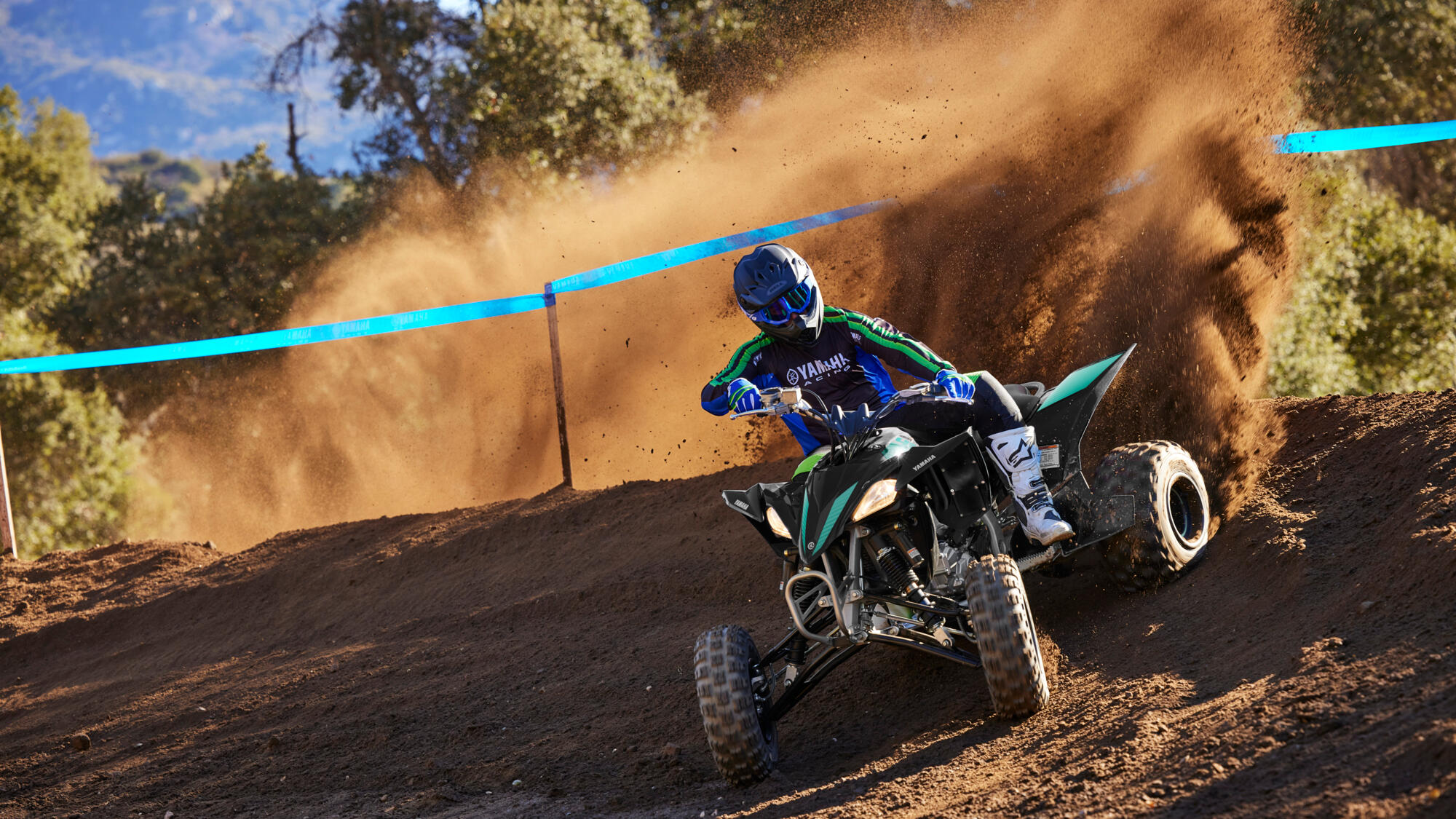 2024-Yamaha-YFZ450R-24S-EU-Yamaha_Black_-Action-001-03