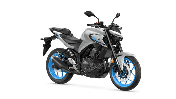 2025-Yamaha-MT320-EU-Ice_Storm-Studio-001-03_Mobile