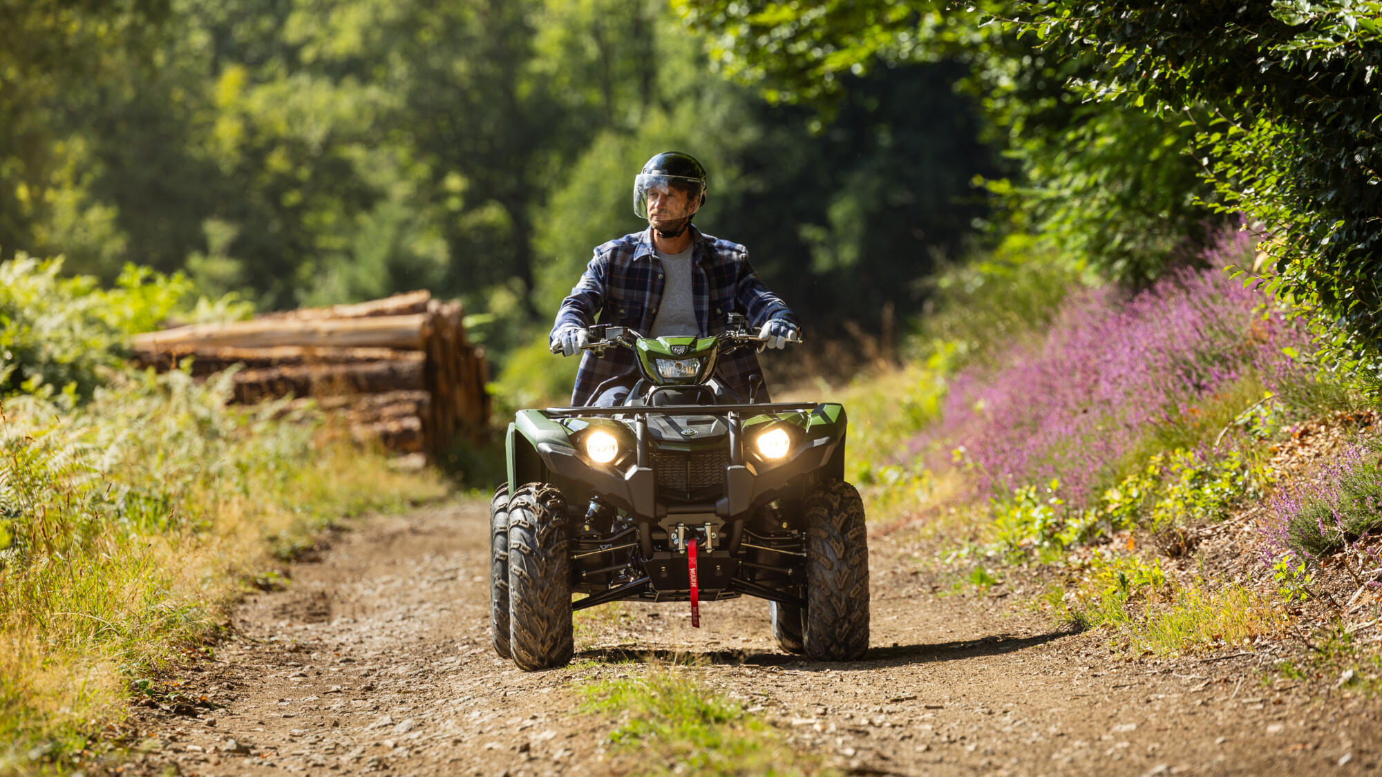 2026-Yamaha-YFM450FWBD-EU-Olive_Green-Action-001-03