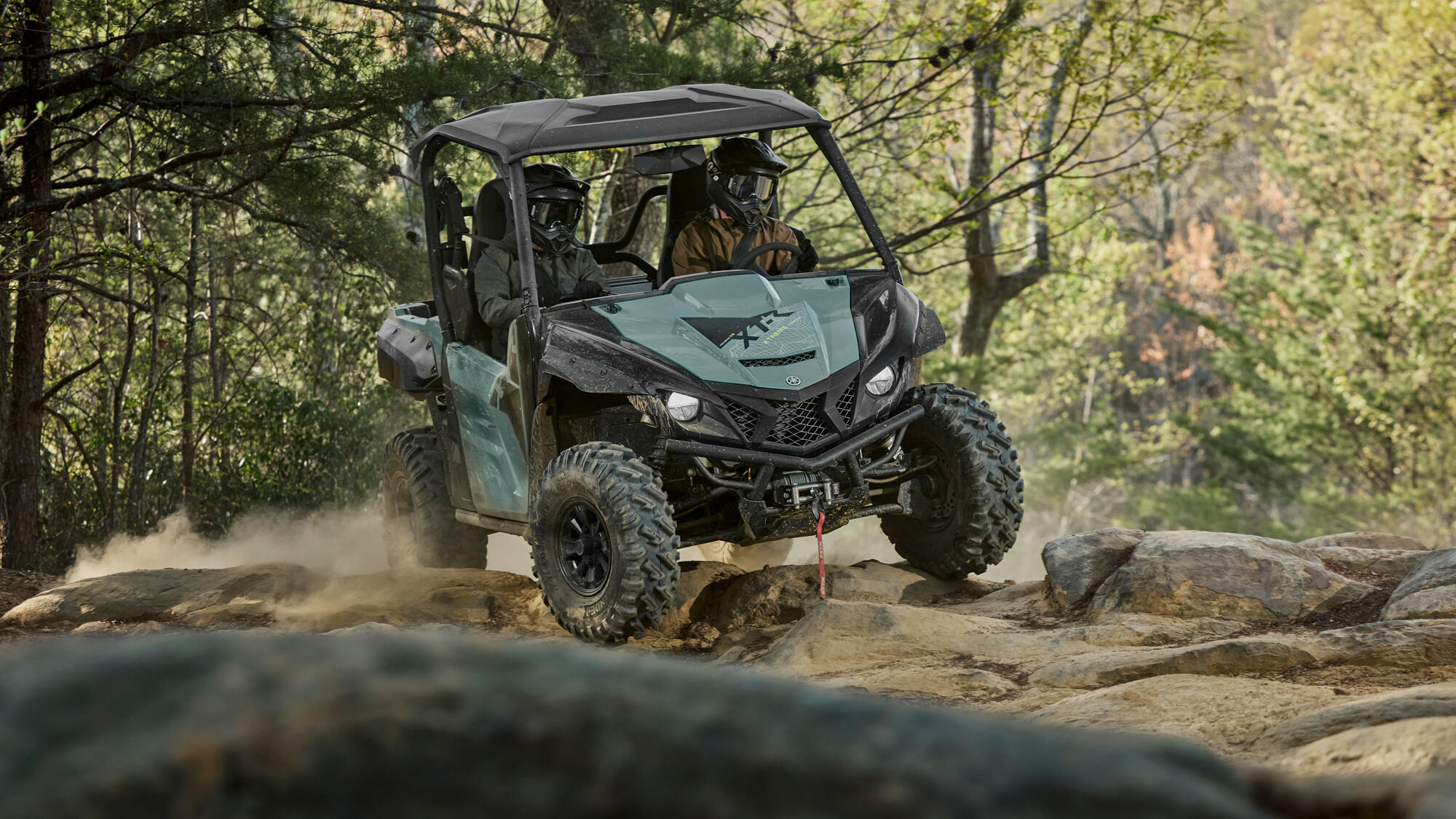 2026-Yamaha-YXE850ENS-EU-EU-Moss_Grey___Tactical_Black-Action-001-03