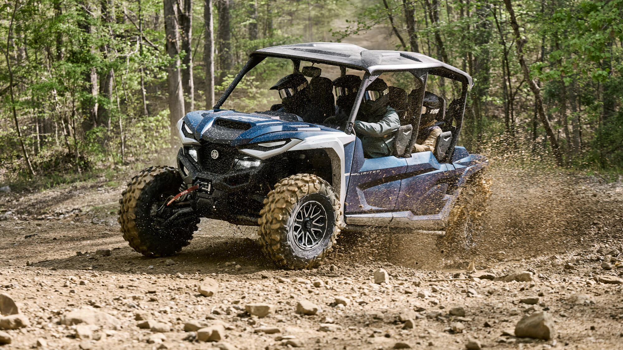 2026-Yamaha-YXF1000ELS-EU-EU-Backcountry_Blue___Silver_Metallic-Action-001-03
